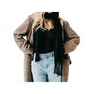 NEW PRETTY SIMPLE twyla twisted tassel scarf in black